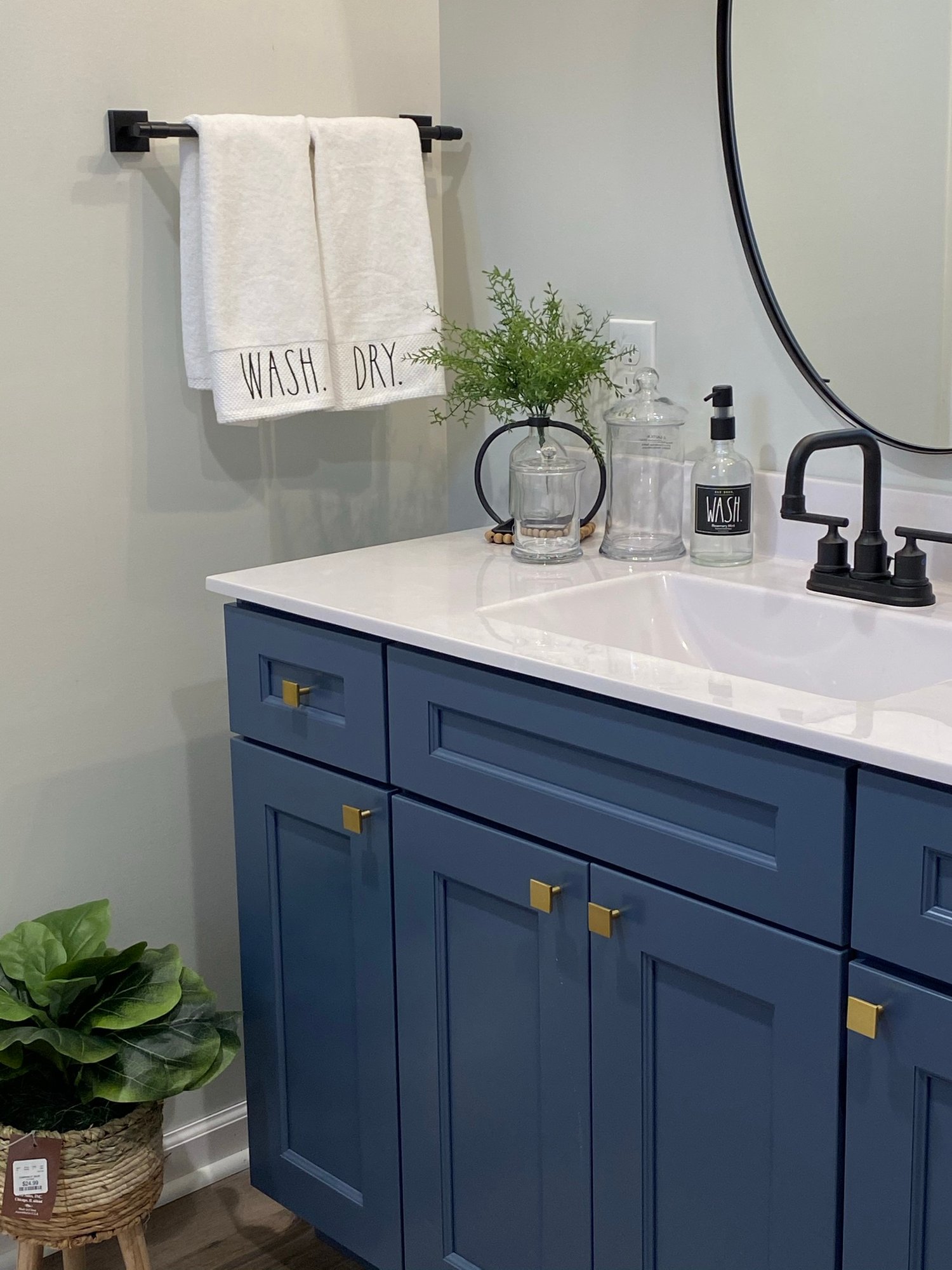 virginia-navy-vanity-bathroom-remodel-decor